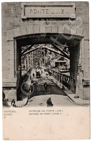 Postal antigo do Porto. Entrada da Ponte Luiz I