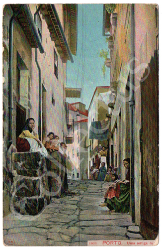 Postal antigo do Porto. Uma antiga rua