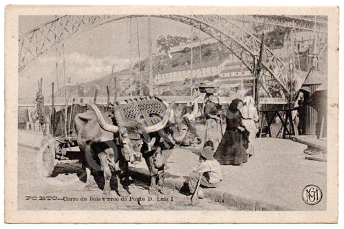 Postal antigo do Porto – Carros de bois e arco da Ponte D.Luiz I. Edição Monteiro Guimarães