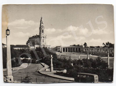 Postal antigo de Fátima. A Basílica