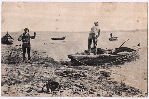 Postal antigo de costumes portugueses