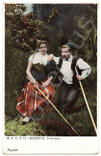 Postal antigo de costumes portugueses