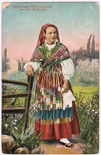 Postal antigo de costumes portugueses
